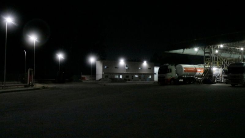 Instalação de sistema de iluminação em plataforma de carregamento – Depois Instalação de sistema de iluminação em plataforma de carregamento - Depois